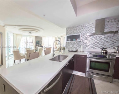 150 Sunny Isles Blvd - Photo Thumbnail 4