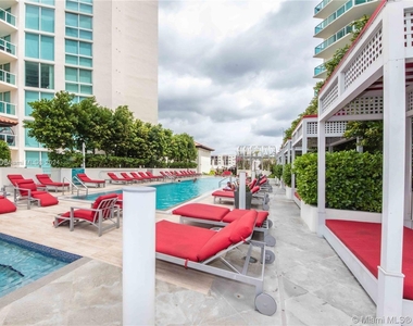 150 Sunny Isles Blvd - Photo Thumbnail 0