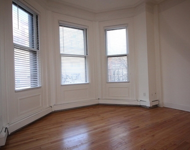 277 Beacon St - Photo Thumbnail 2