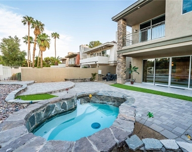 980 Vegas Valley Drive - Photo Thumbnail 34