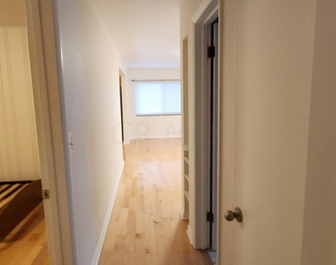 2766 Columbus Avenue - Photo Thumbnail 14