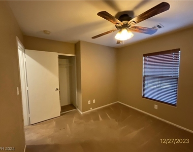 1176 Paradise Safari Drive - Photo Thumbnail 12