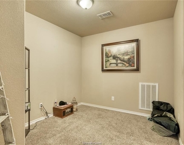 3114 Claremont Drive - Photo Thumbnail 18