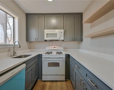 955 Tilden Street Nw - Photo Thumbnail 9