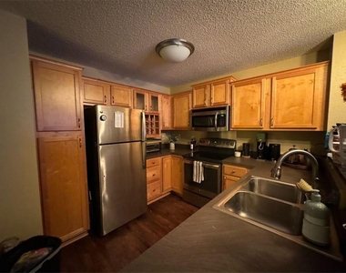 4601 Park Commons Drive - Photo Thumbnail 14