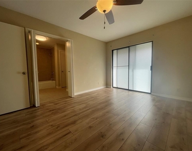 1121 Signal Ridge Place - Photo Thumbnail 13