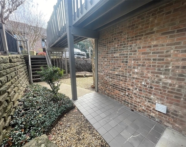 1121 Signal Ridge Place - Photo Thumbnail 2