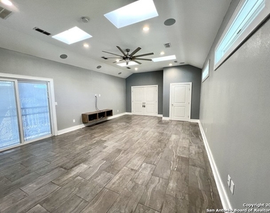 3234 W Ashby Pl - Photo Thumbnail 15