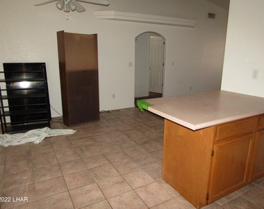 3260 Saratoga Ave - Photo Thumbnail 6