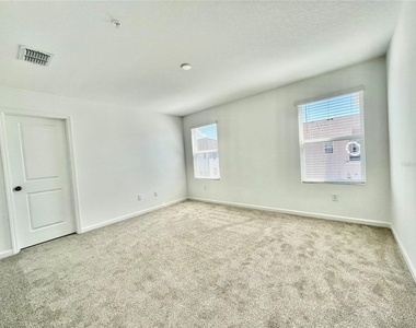 11453 Sunsail Avenue - Photo Thumbnail 12