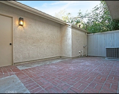 1700 W Cerritos Avenue - Photo Thumbnail 14