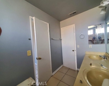 3950 W Hazard Avenue - Photo Thumbnail 7