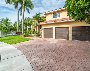 1333 Sw 175th Way - Photo Thumbnail 11