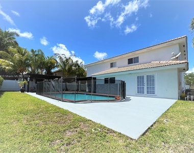 14970 Sw 180th St - Photo Thumbnail 3