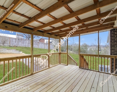 2811 Saint Johns Lane - Photo Thumbnail 13