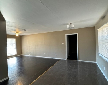 6120 Tierra Dr - Photo Thumbnail 1