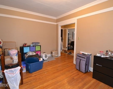 5023 N. Winchester, Unit 6 - Photo Thumbnail 7