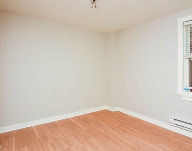 511 W. Belmont, Unit A32 - Photo Thumbnail 10