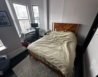 950 Bergen Street - Photo Thumbnail 6