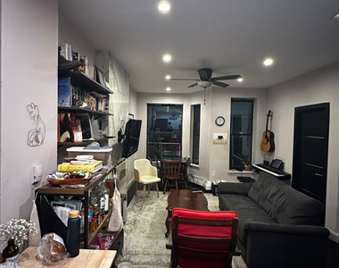 950 Bergen Street - Photo Thumbnail 5