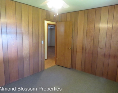 1217 Glen Oro Dr. - Photo Thumbnail 10