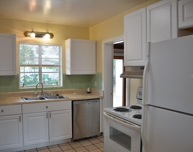 4615 W Leona Street - Photo Thumbnail 4