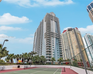 1111 Brickell Bay Dr - Photo Thumbnail 44