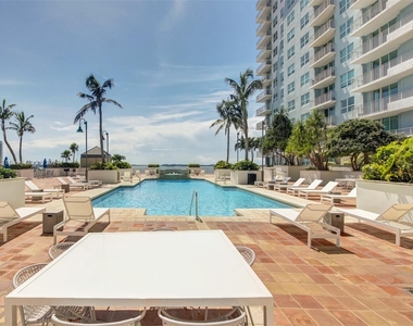 1111 Brickell Bay Dr - Photo Thumbnail 27