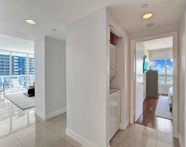 6365 Collins Ave - Photo Thumbnail 4