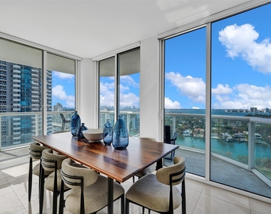 6365 Collins Ave - Photo Thumbnail 15