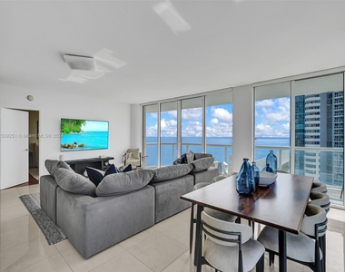 6365 Collins Ave - Photo Thumbnail 12