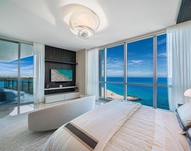 10295 E Collins Ave - Photo Thumbnail 2