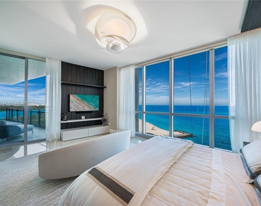 10295 E Collins Ave - Photo Thumbnail 7