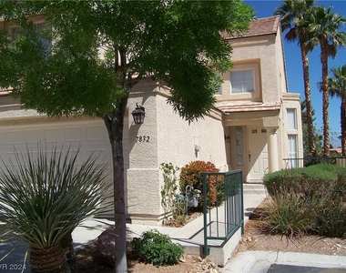 7832 Bluewater Drive - Photo Thumbnail 2