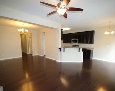 161 Granite Way - Photo Thumbnail 4