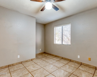 3980 N Roger Lane - Photo Thumbnail 10