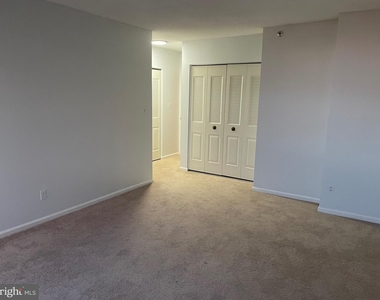 3713 S George Mason Dr #1506 - Photo Thumbnail 16