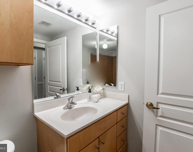 616 E St Nw #656 - Photo Thumbnail 23