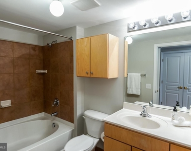 616 E St Nw #656 - Photo Thumbnail 17