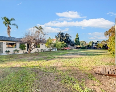 22701 Oxnard Street - Photo Thumbnail 32