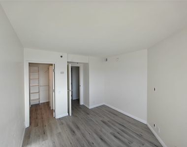 525 E Seaside Way - Photo Thumbnail 15