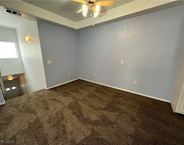 6705 Cobre Azul Avenue - Photo Thumbnail 2