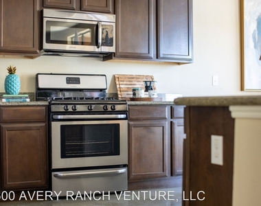 12600 Avery Ranch Road - Photo Thumbnail 3