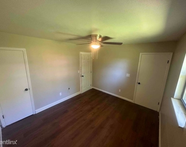 2265 Crutchfield Ln 3 - Photo Thumbnail 8