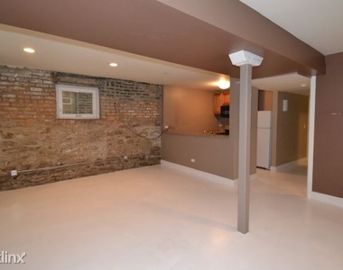 241 W. Scott, Unit M - Photo Thumbnail 9