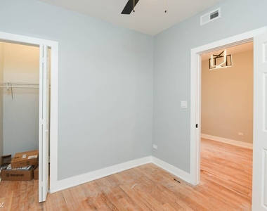 1624 W. Beach, Unit R-4 - Photo Thumbnail 12