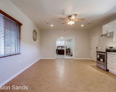 2686 Canyon Crest Drive Unit A - Photo Thumbnail 5