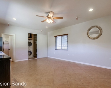 2686 Canyon Crest Drive Unit A - Photo Thumbnail 3