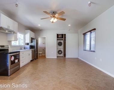 2686 Canyon Crest Drive Unit A - Photo Thumbnail 2