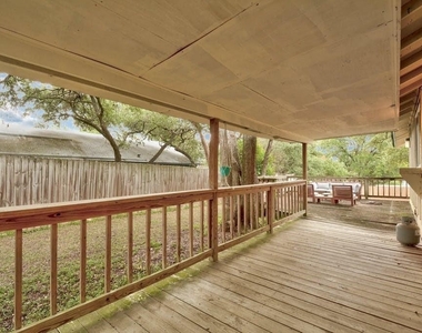 2710  Deeringhill Dr - Photo Thumbnail 4